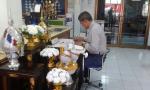 ร่วมลงนามถวายอาลัย พระบาทสมเด็จพระปรมินทรมหาภูมิพลอดุลยเดชฯ